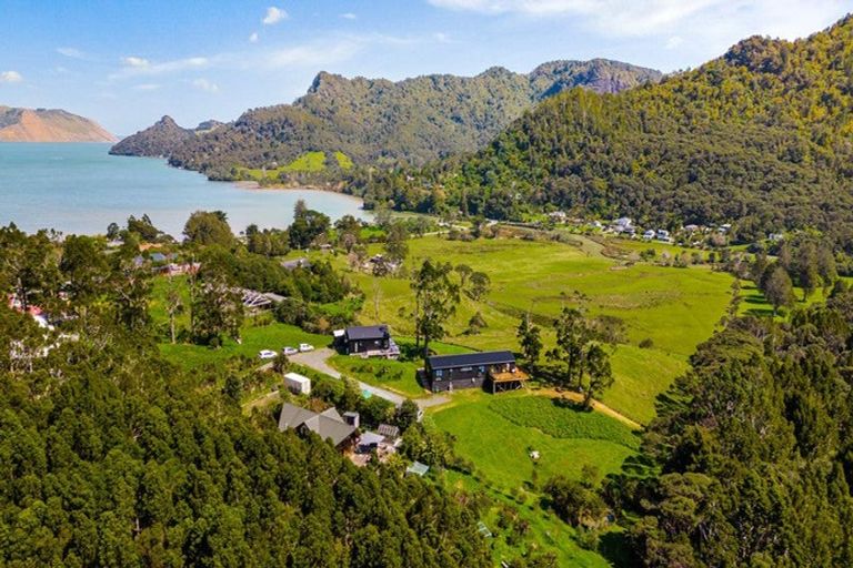 Photo of property in 42a Upland Road, Huia, Auckland, 0604