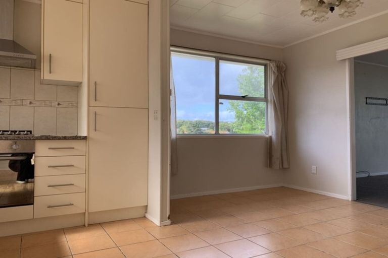 Photo of property in 7 Mcquoid Place, Glenfield, Auckland, 0629