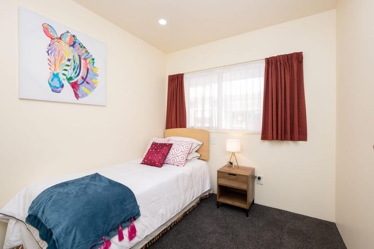 Photo of property in 79 Glover Road, Hawera, 4610