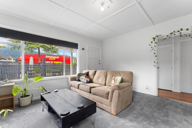 Photo of property in 1/690 Main Road, Stoke, Nelson, 7011