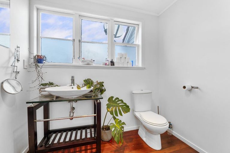 Photo of property in 171 Powderham Street, New Plymouth, 4310