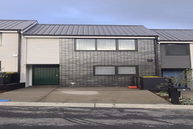 Photo of property in 18 Bee Lane, Whitby, Porirua, 5024