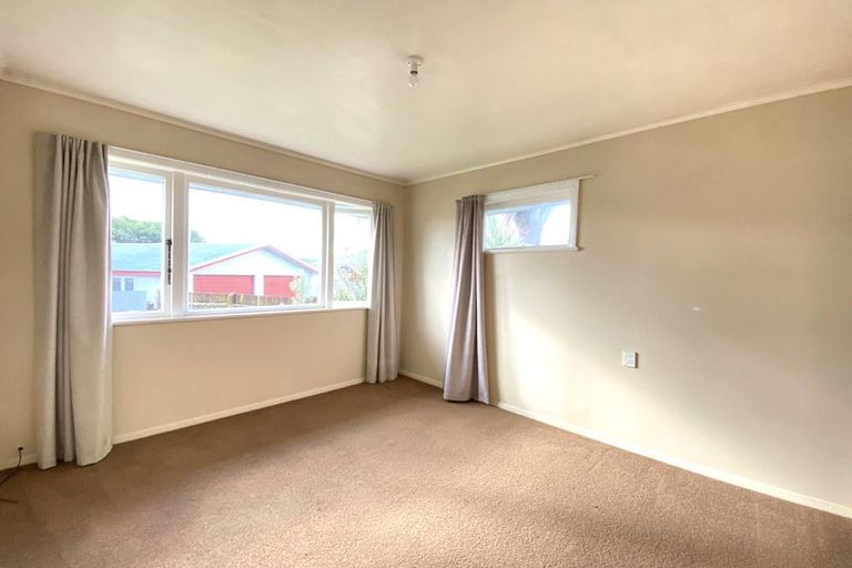 Photo of property in 26 Sutton Crescent, Papakura, 2110