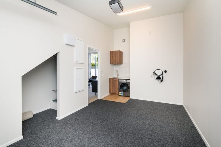 Photo of property in 8 Tuapapa Lane, Roslyn, Palmerston North, 4414