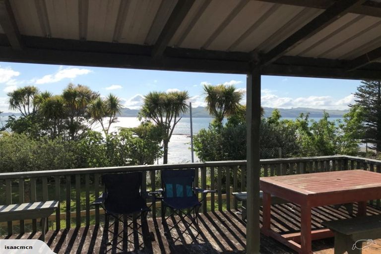 Photo of property in 20 Komiti Road, Tinopai, 0593