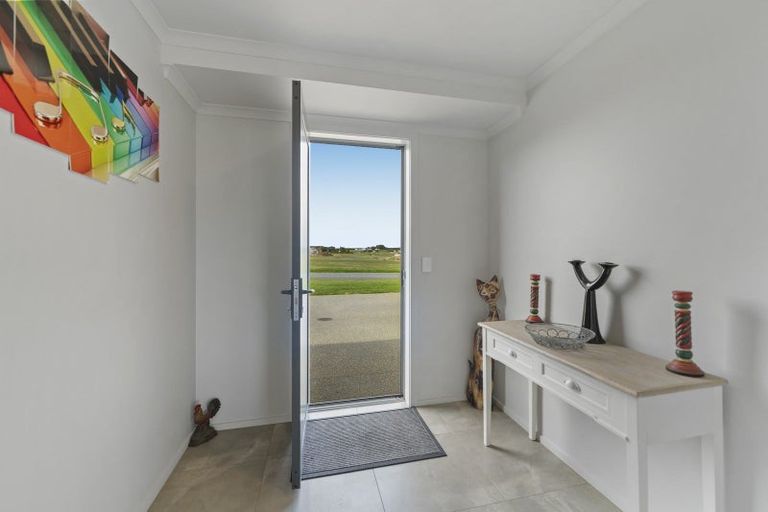 Photo of property in 29 Majestic Chance, Seaward Bush, Invercargill, 9812