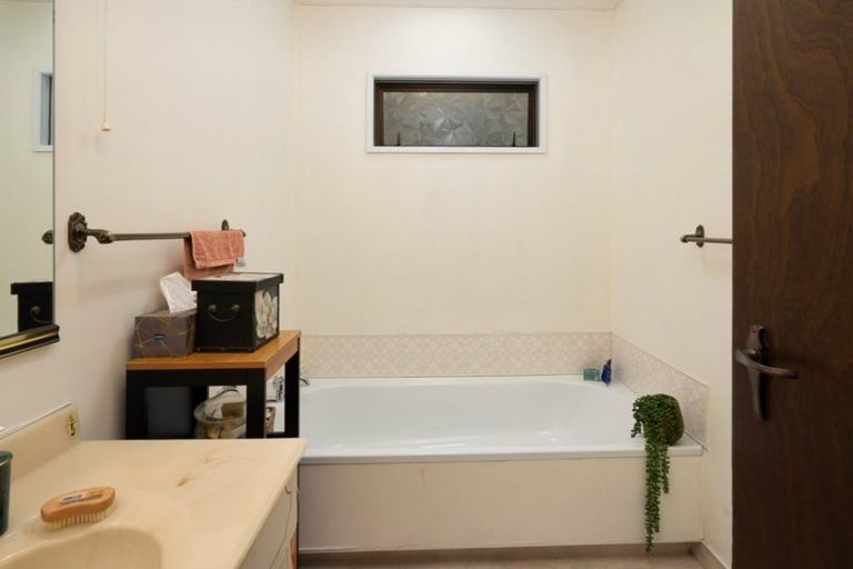 Photo of property in 2/14 Marsden Road, Stoke, Nelson, 7011