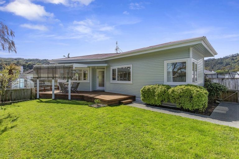 Photo of property in 14c Sharpe Crescent, Wainuiomata, Lower Hutt, 5014