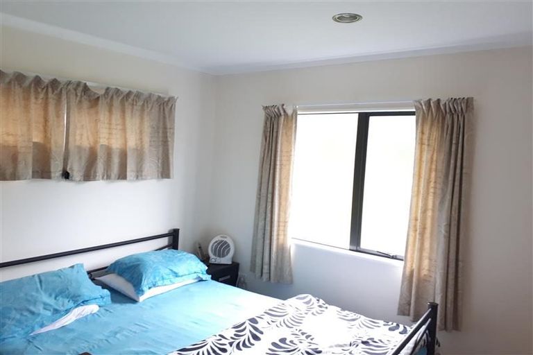 Photo of property in 23 Trinidad Road, Sunnynook, Auckland, 0620