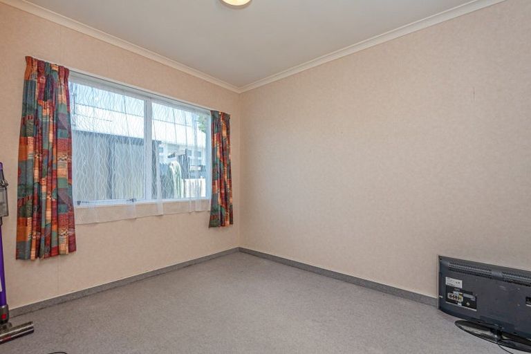 Photo of property in 9 Saxton Street, Levin, 5510