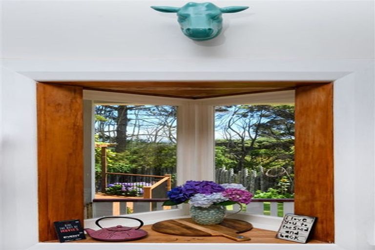 Photo of property in 43 Sunnyvale Road, Massey, Auckland, 0614