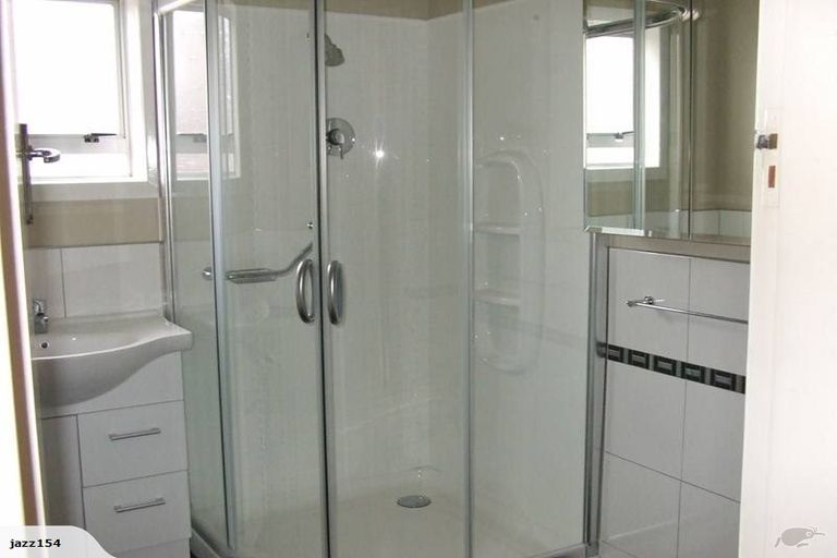 Photo of property in 11 Mana Esplanade, Paremata, Porirua, 5026