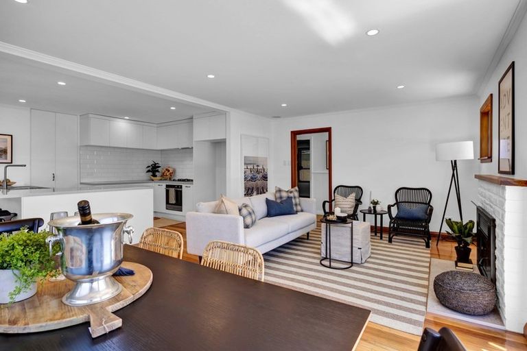 Photo of property in 137/1b Seaview Road, Westown, New Plymouth, 4310