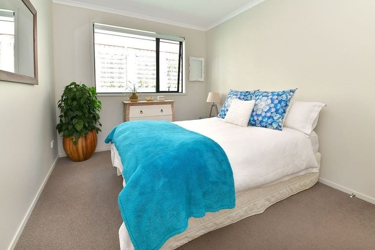 Photo of property in 6 Fendalton Place, Hatfields Beach, Orewa, 0931