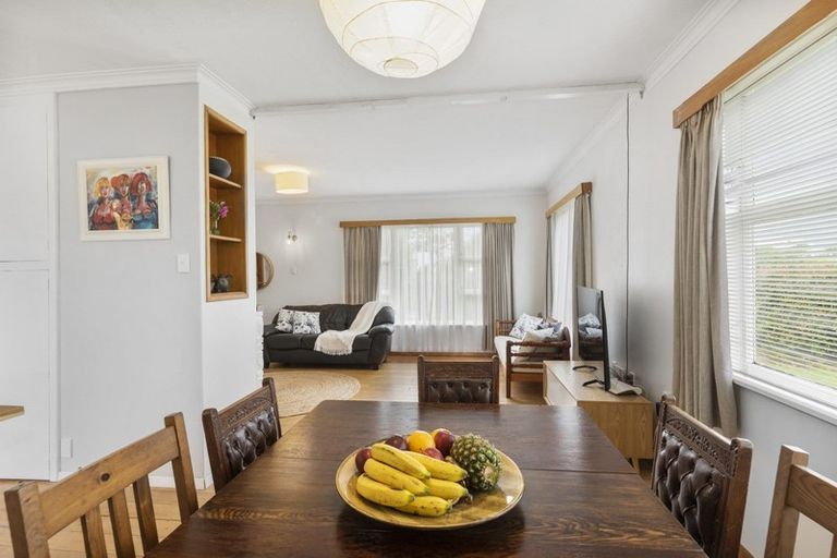 Photo of property in 16 Tawa Street, Levin, 5510