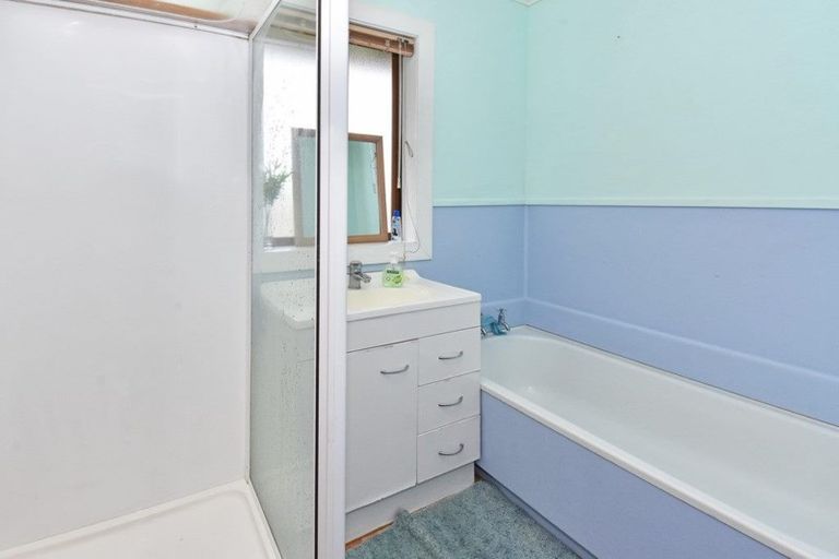 Photo of property in 2/6 Station Road, Papatoetoe, Auckland, 2025