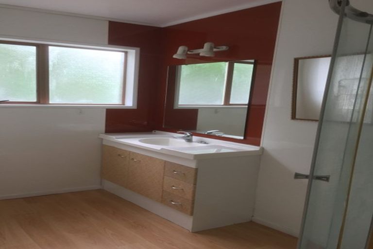 Photo of property in 1/26 Cromdale Avenue, Highland Park, Auckland, 2010