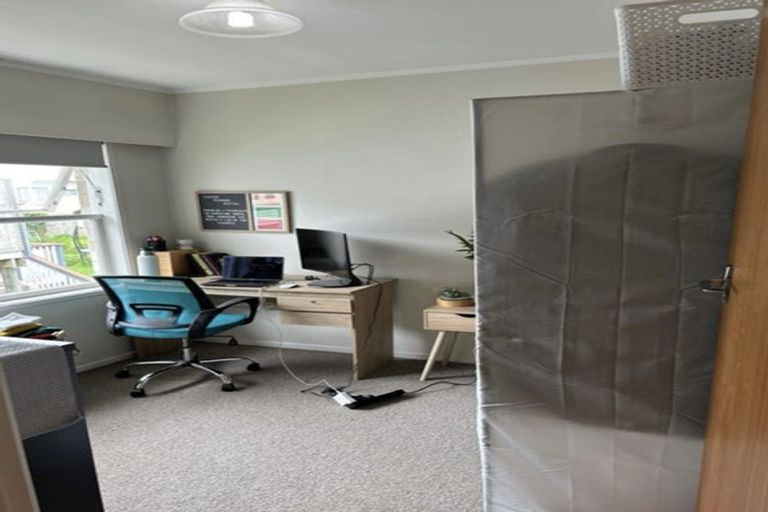 Photo of property in 2/10 Marsden Avenue, Mount Eden, Auckland, 1024