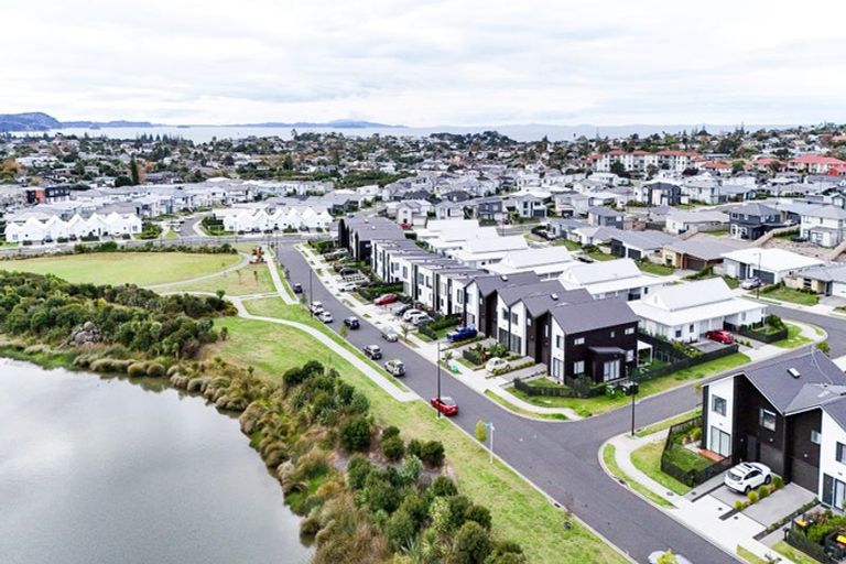 Photo of property in 35 Koura Drive, Red Beach, 0932