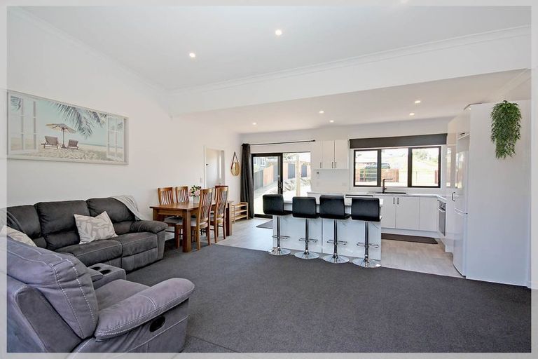 Photo of property in 6 Dustin Street, Foxton Beach, Foxton, 4815