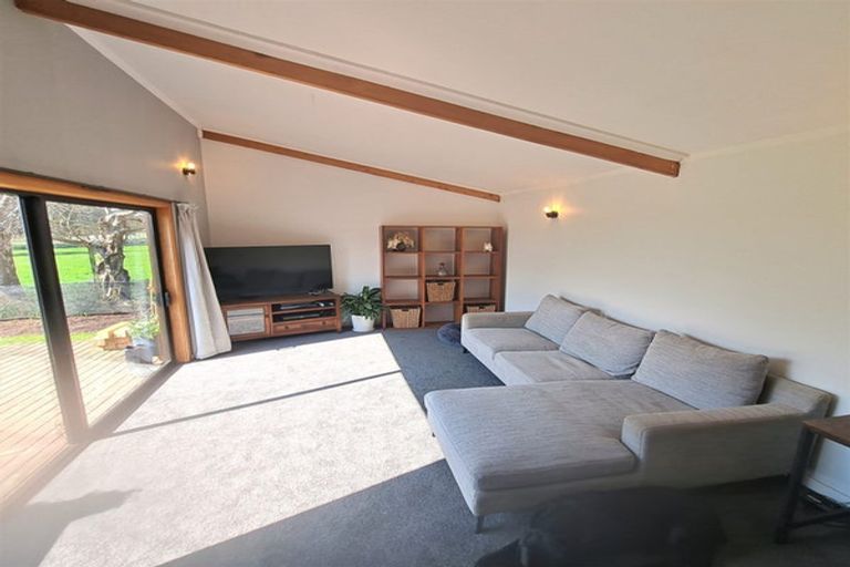 Photo of property in 51 Allan Street, Waiwera South, Clinton, 9584