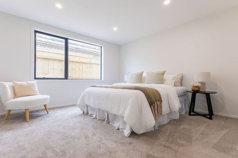 Photo of property in 26-28 Ruahine Street, Paraparaumu, 5032