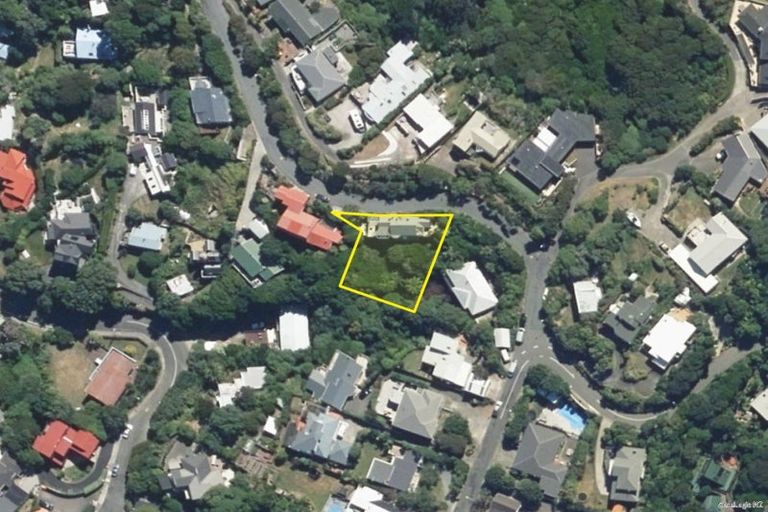 Photo of property in 1 Roys Road, Plimmerton, Porirua, 5026