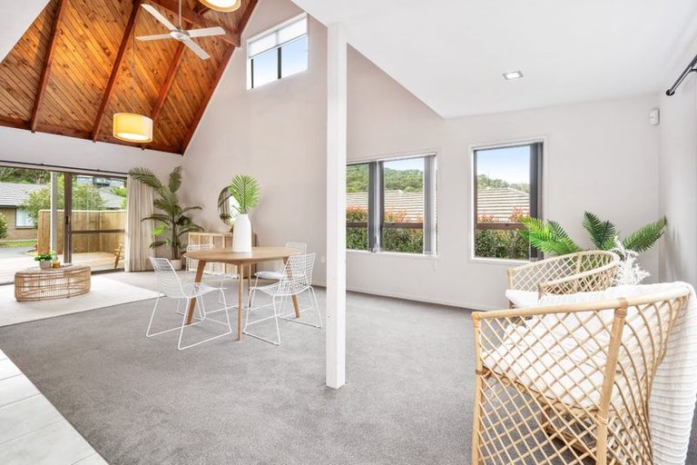 Photo of property in 5 Tieke Place, Horahora, Whangarei, 0110