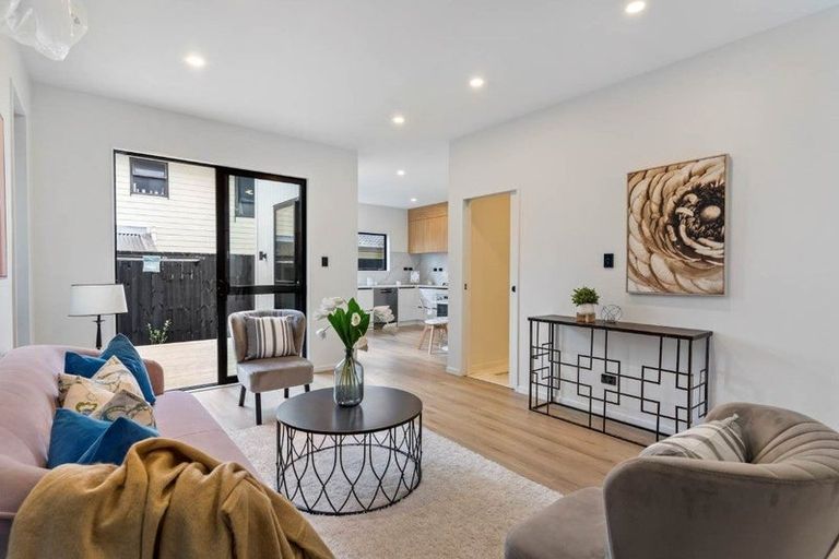 Photo of property in 707 Massey Road, Mangere, Auckland, 2022