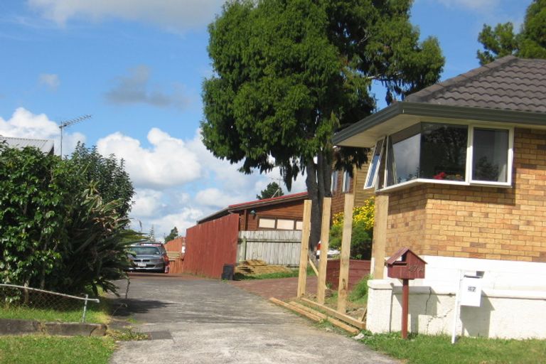 Photo of property in 47a Eastglen Road, Glen Eden, Auckland, 0602