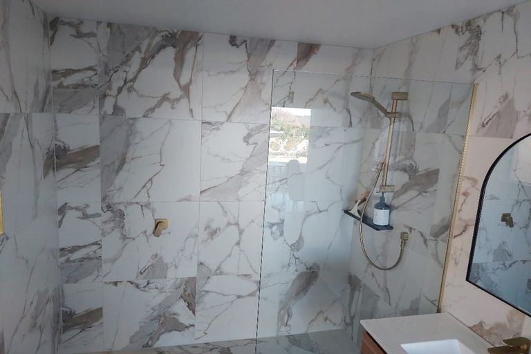 Photo of property in 102 West Hoe Heights, Orewa, 0931