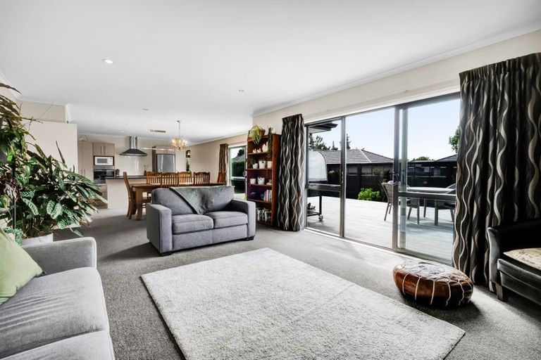 Photo of property in 18b Estate Grove, Inglewood, 4330