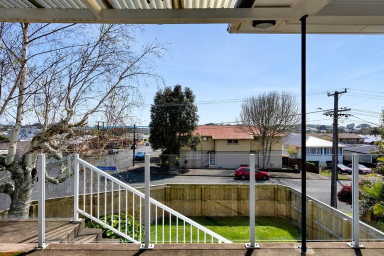 Photo of property in 223 Powderham Street, New Plymouth, 4310