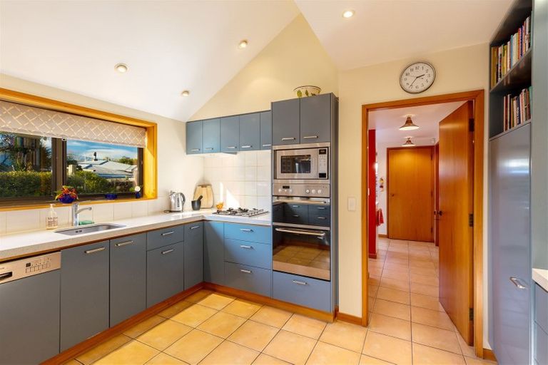 Photo of property in 5 Harrods Court, Ilam, Christchurch, 8053