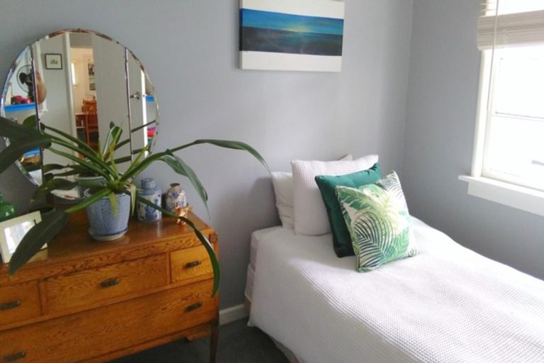 Photo of property in 247 Carrington Street, Vogeltown, New Plymouth, 4310