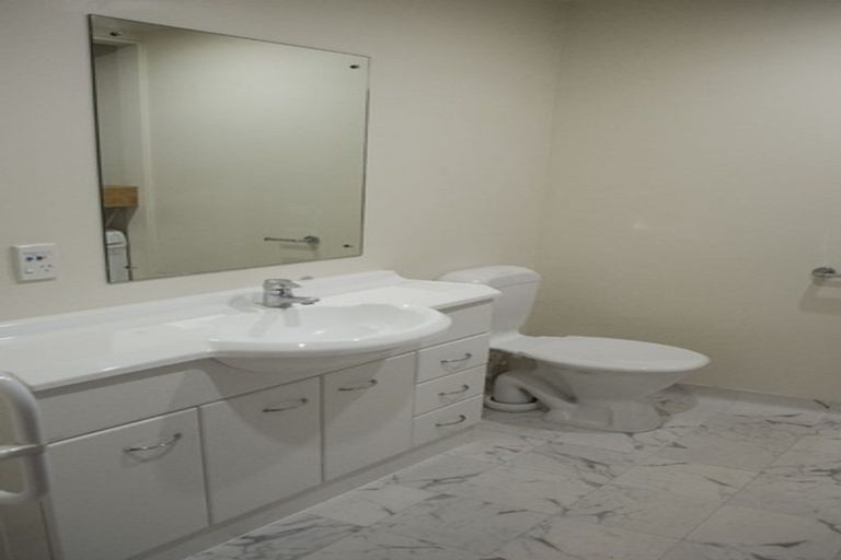 Photo of property in Terrace Heights Apartments, 12c/163 The Terrace, Wellington Central, Wellington, 6011