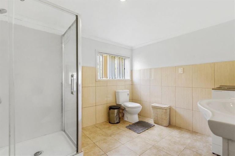 Photo of property in 41 Royal Road, Massey, Auckland, 0614