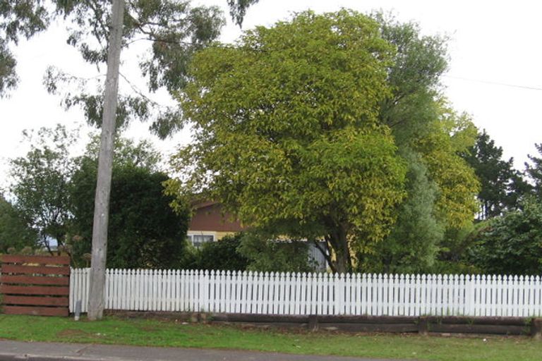 Photo of property in 2/167 Royal Road, Massey, Auckland, 0614