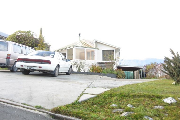 Photo of property in 35 Suburb Street, Queenstown, 9300