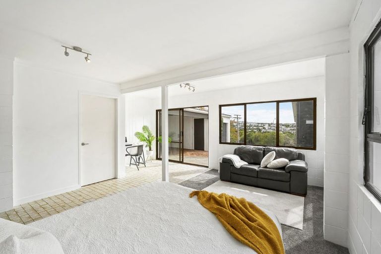 Photo of property in 1a Tainui Street, Torbay, Auckland, 0630