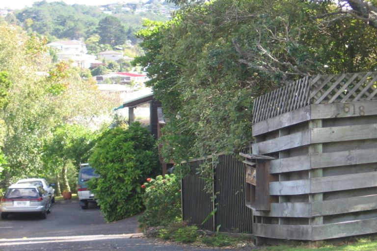 Photo of property in 2/518 Beach Road, Murrays Bay, Auckland, 0630