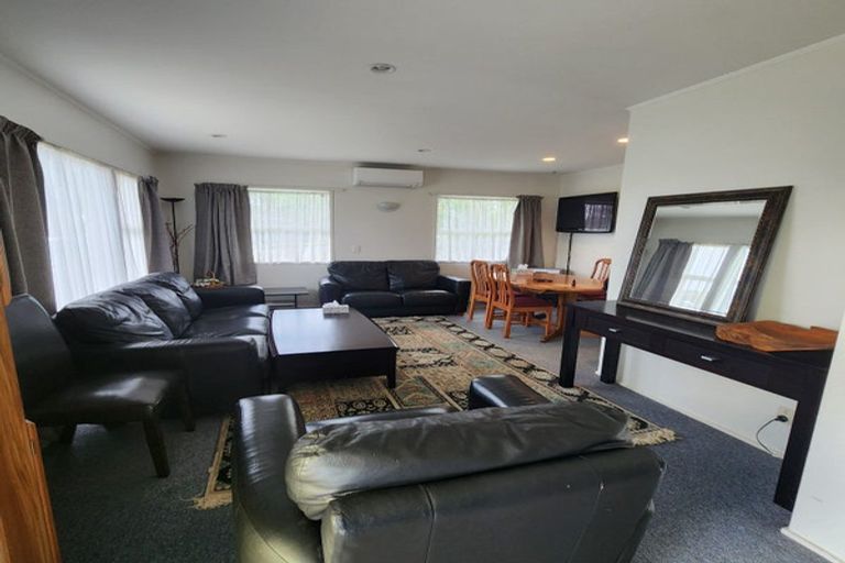 Photo of property in 38a Whiteacres Drive, Sunnyhills, Auckland, 2010