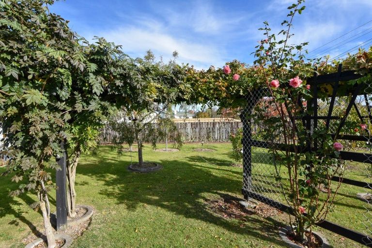 Photo of property in 240 High Street North, Carterton, 5713