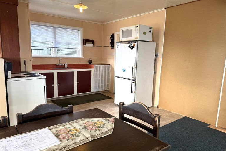 Photo of property in 16 Monro Street, Cobden, Greymouth, 7802