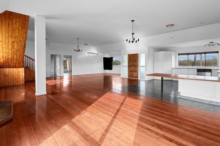 Photo of property in 558 State Highway 1, Wellsford, 0975