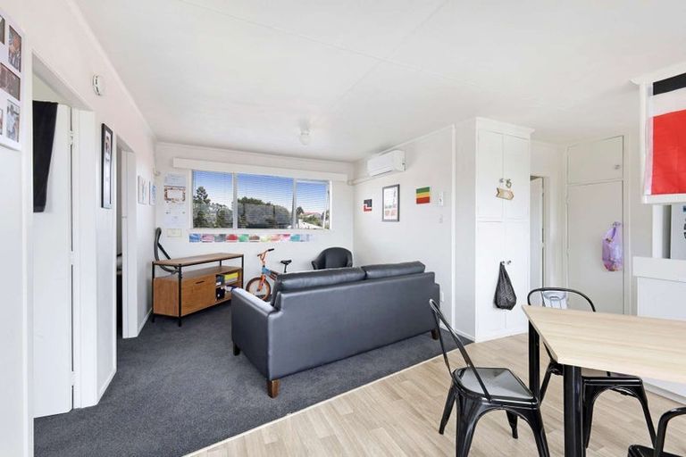 Photo of property in 355 Saint Aubyn Street, Moturoa, New Plymouth, 4310