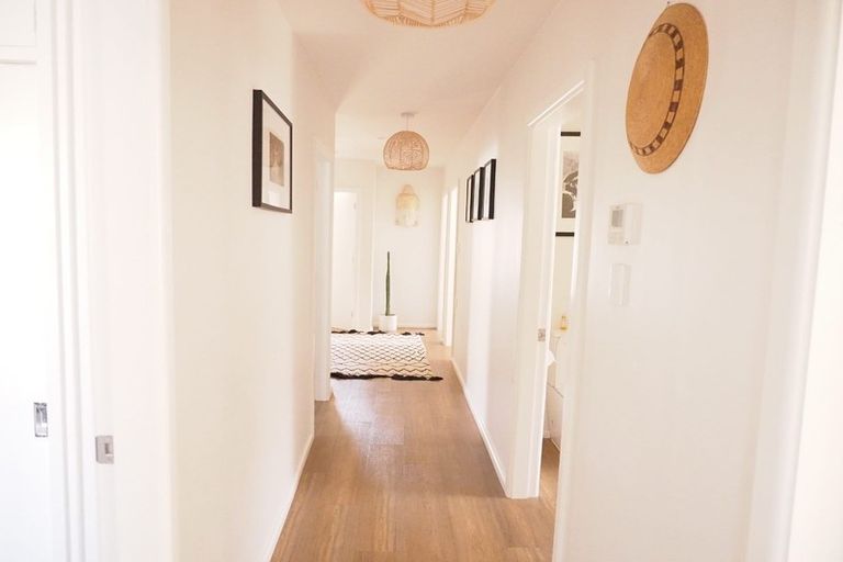 Photo of property in 15 Manor Place, Bryndwr, Christchurch, 8053