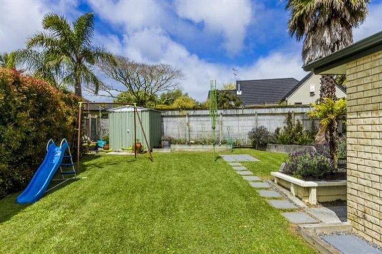 Photo of property in 45 Te Wharau Drive, Greenhithe, Auckland, 0632