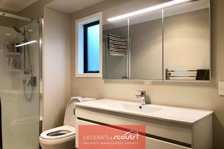 Photo of property in 38 Record Street, Fitzroy, New Plymouth, 4312