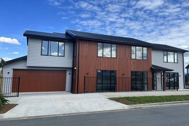 Photo of property in 2 Picnic Point Road, Hobsonville, Auckland, 0616
